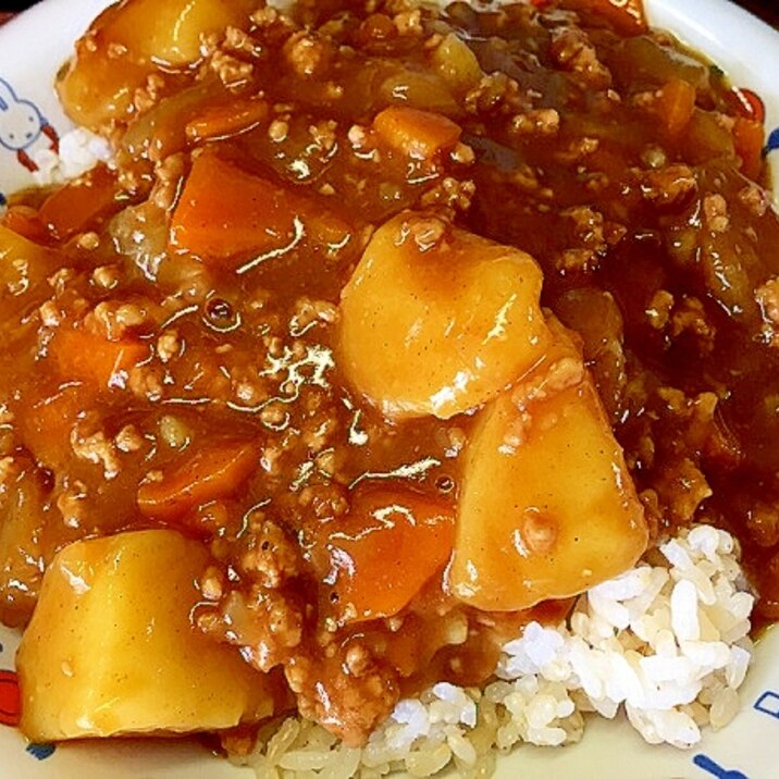 鶏スープで絶品カレーライス 食べラーで辛さ調節 レシピ 作り方 By まいまい917 楽天レシピ